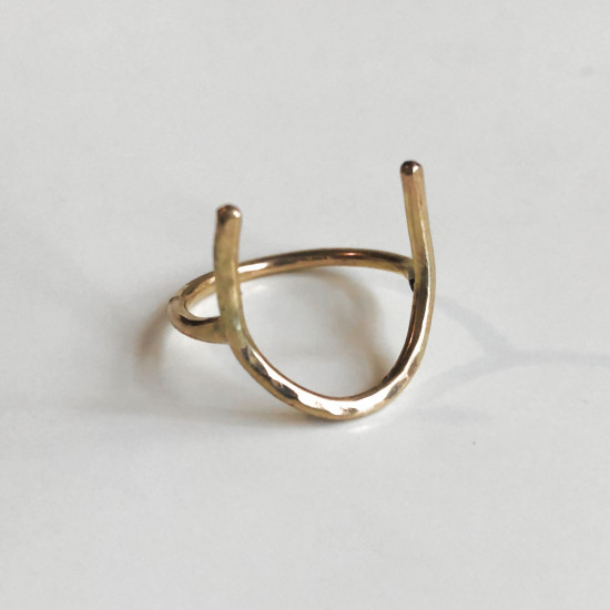 HORSESHOE RING