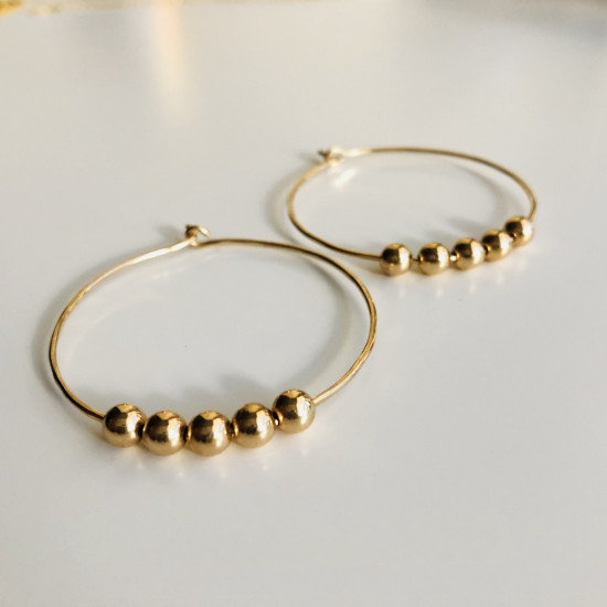 FLOATING BALLS HOOP HAMMERED EARRINGS