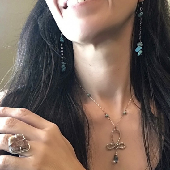 L WITH NATURAL TEAL AQUAMARINE BRIOLETTE NECKLACE