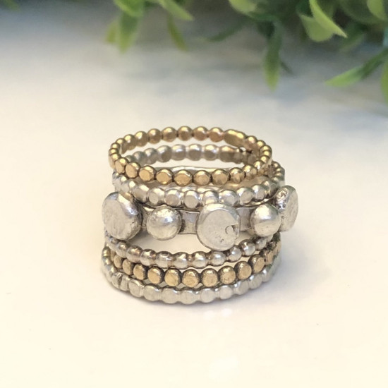 ORGANIC DISCS AND DOTTED STACKING RINGS