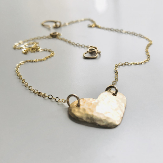 HAMMERED HEART NECKLACE