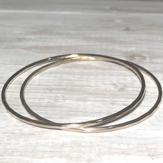 BANGLE HAMMERED BRACELET