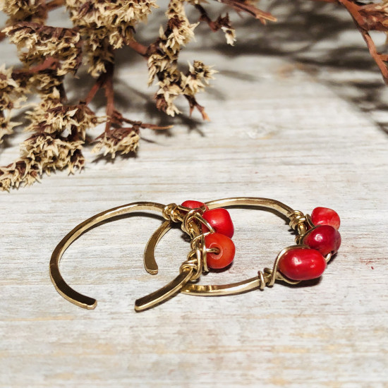 RED CORAL STONE WRAPPED EARRING SMALL