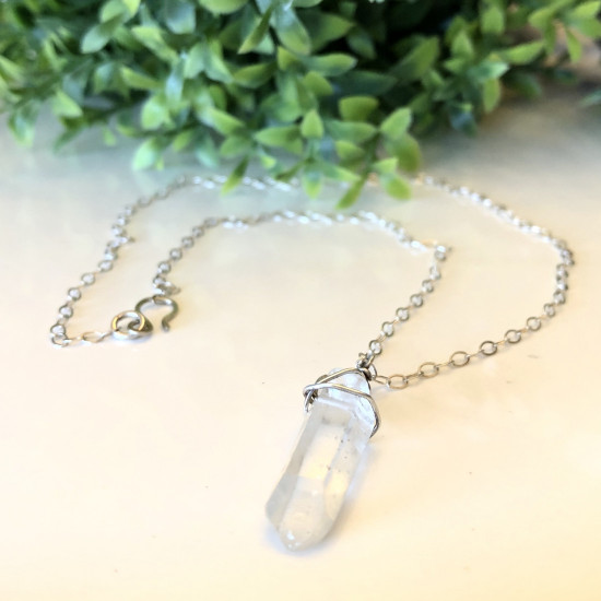 WRAPPED CRYSTAL NECKLACE