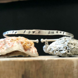 Bracelet LOVE AMOR AMOUR ORGANIC HAMMERED Bracelet LOVE AMOR AMOUR ORGANIC HAMMERED