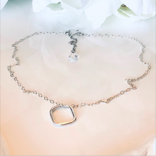 NECKLACE SQUARE CHOCKER 