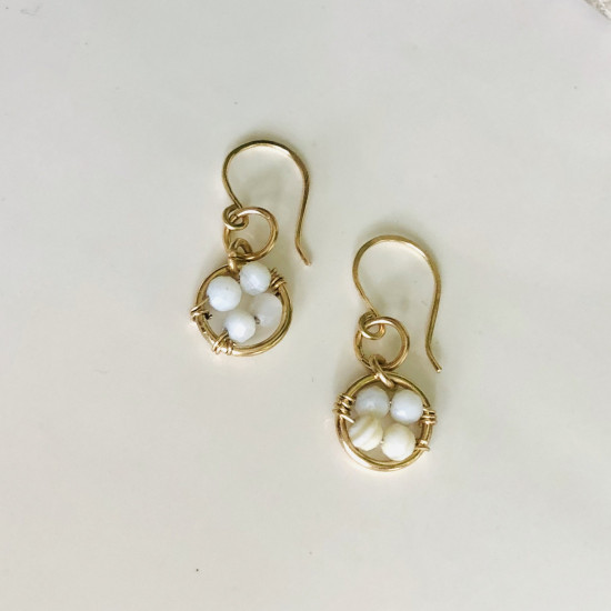 MOTHER OF PEARLS DELICATE EARRINGS