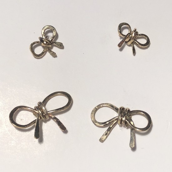 TINY BOW STUD EARRINGS MOMMY & ME SET TINY BOW STUD EARRINGS MOMMY & ME SET