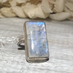NATURAL RAINBOW MOONSTONE RETANGULAR RING NATURAL RAINBOW MOONSTONE RETANGULAR RING