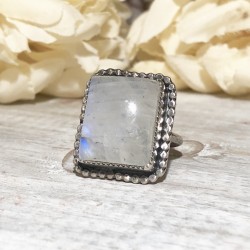 NATURAL RAINBOW MOONSTONE SQUARE OPEN RING NATURAL RAINBOW MOONSTONE SQUARE OPEN RING
