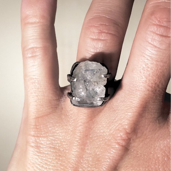 NATURAL RAW CRYSTAL QUARTZ STONE RING NATURAL RAW CRYSTAL QUARTZ STONE RING