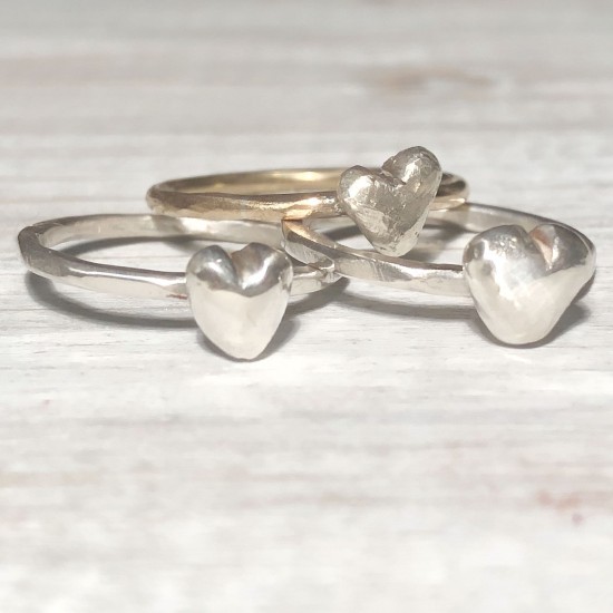 SCULPTED ORGANIC HEART STACKING RING