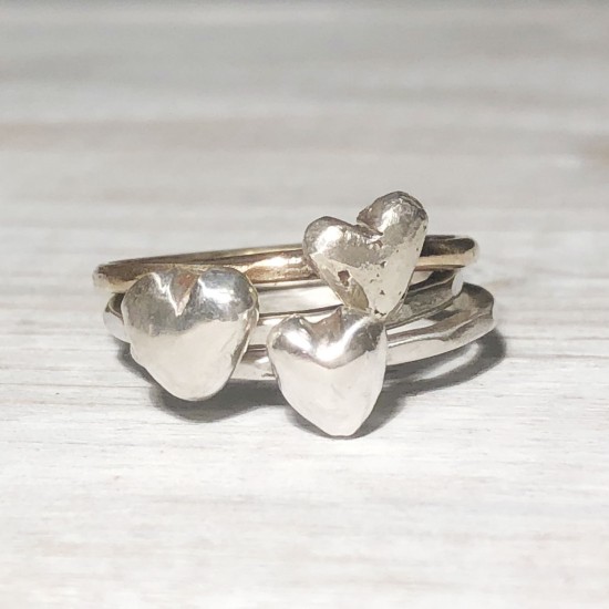 SCULPTED ORGANIC HEART STACKING RING