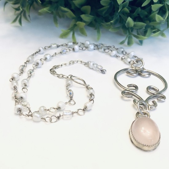 ARTISTIC SHAPED WITH NATURAL ROSE QUARTZ NECKLACE ARTISTIC SHAPED WITH NATURAL ROSE QUARTZ NECKLACE