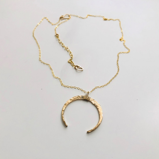 CRESCENT MOON NECKLACE