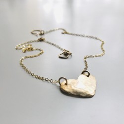 HAMMERED HEART NECKLACE