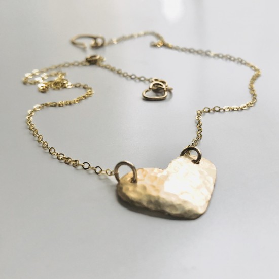 HAMMERED HEART NECKLACE