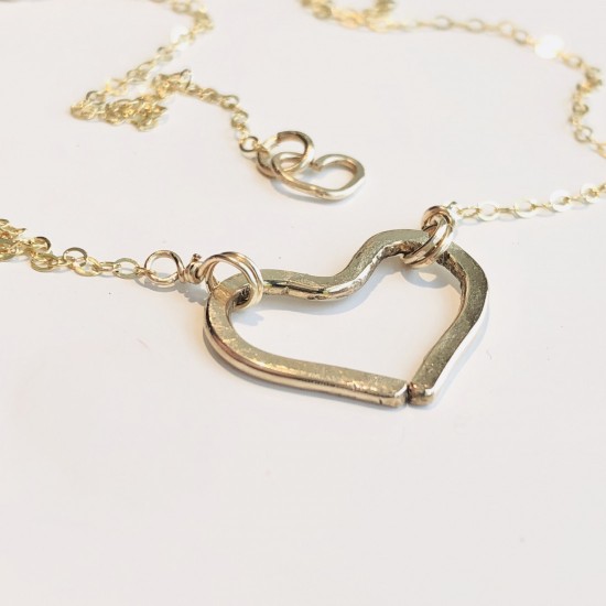 HEART NECKLACE CHOCKER