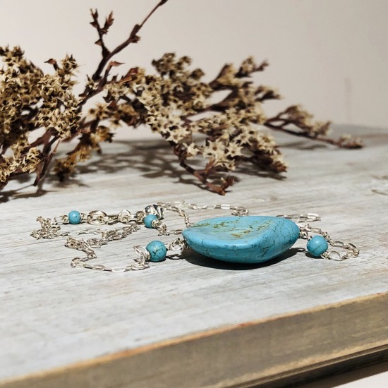 NECKLACE TURQUOISE HOWLITE STONE NECKLACE TURQUOISE HOWLITE STONE