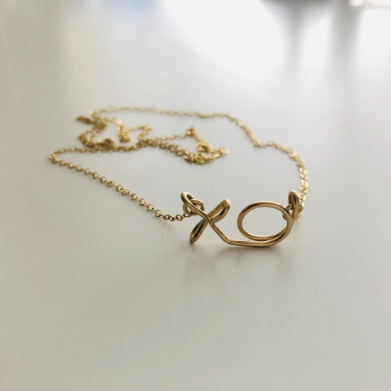 XO LOVES AND KISSES NECKLACE